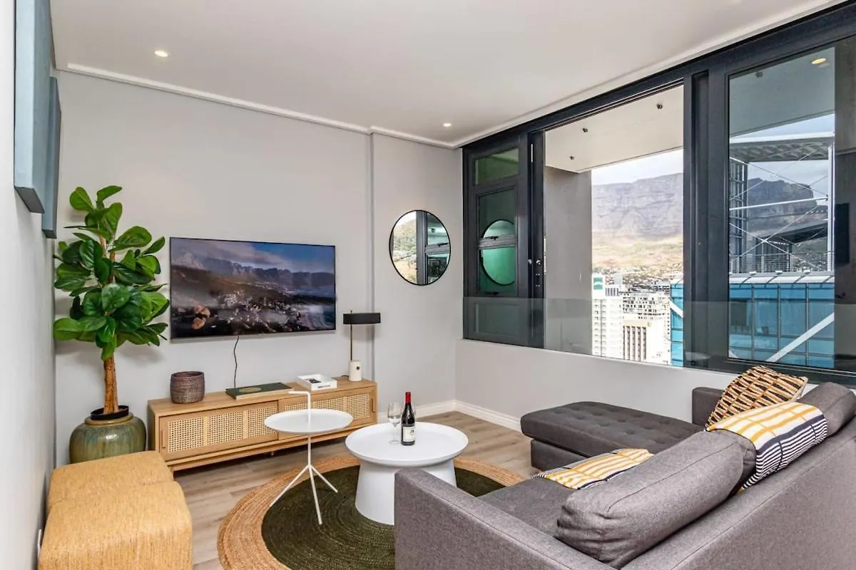 Outdoor Pool Apartment, Gym, Bar & Views Κέιπ Τάουν 0*,  Νότια Αφρική